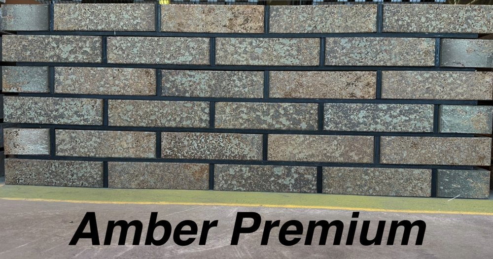 Кирпич облицовочный Amber Premium одинарный Красная гвардия