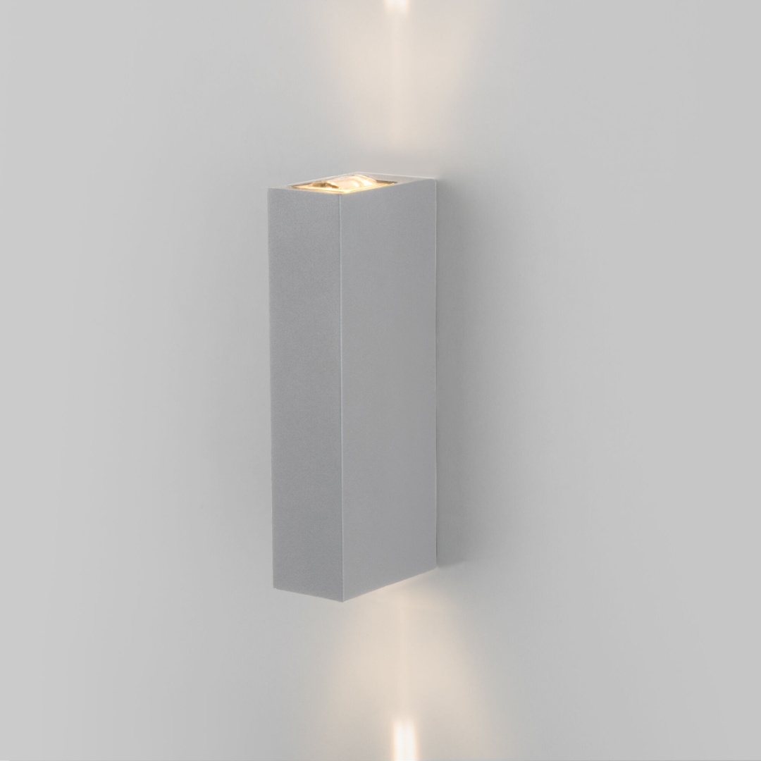 Уличный настенный светодиодный светильник Blaze LED IP54 35136/W серый в строительном магазине