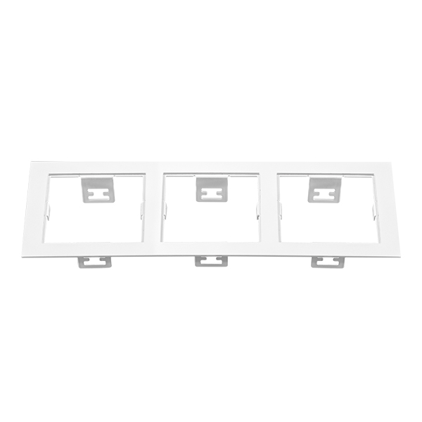 214536 Рамка DOMINO Triple QUADRO MR16 БЕЛЫЙ в строительном магазине