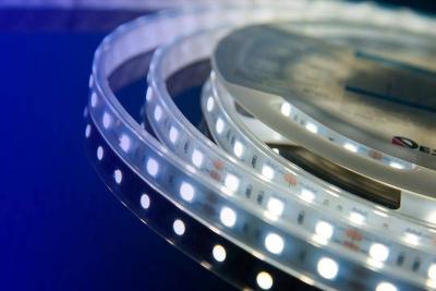 Светодиодная влагозащищенная лента DesignLed 14,4W/m 60LED/m 5050SMD холодный белый 5M 000518 в строительном магазине
