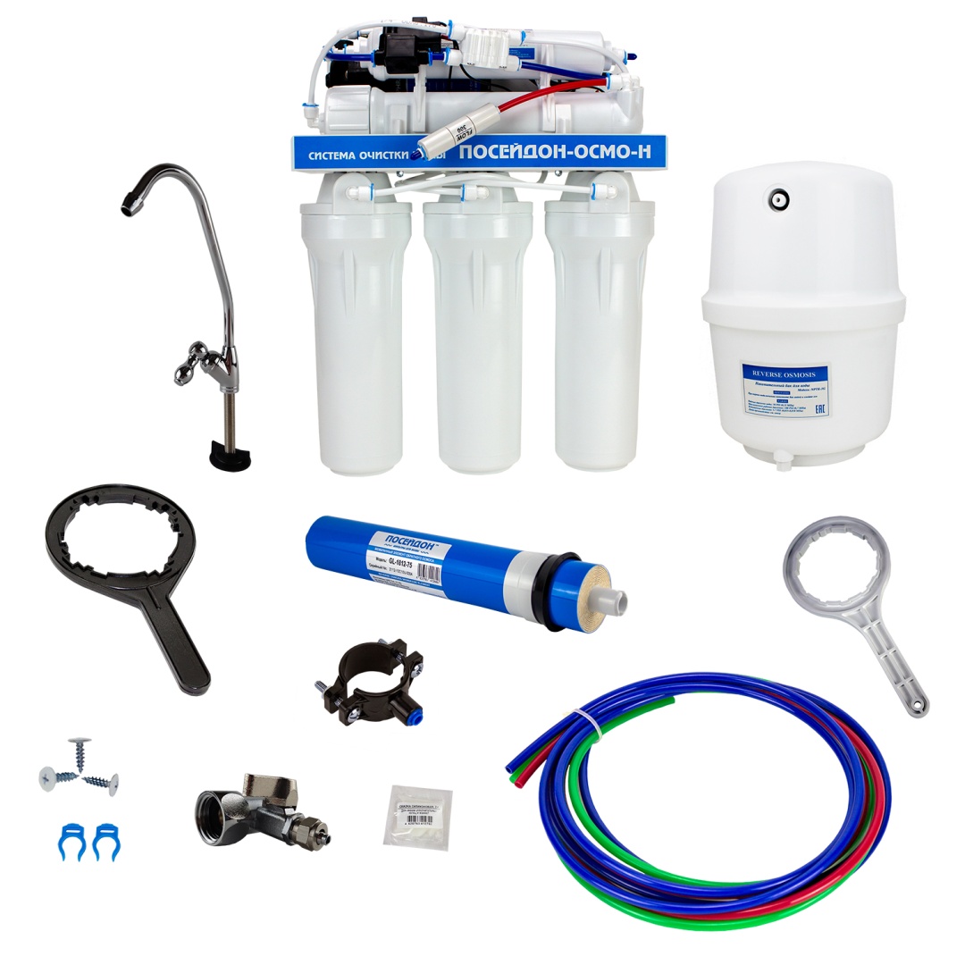 Водоочиститель "ПОСЕЙДОН-ОСМО-Н-100" с насосом и пластиковым баком в строительном магазине