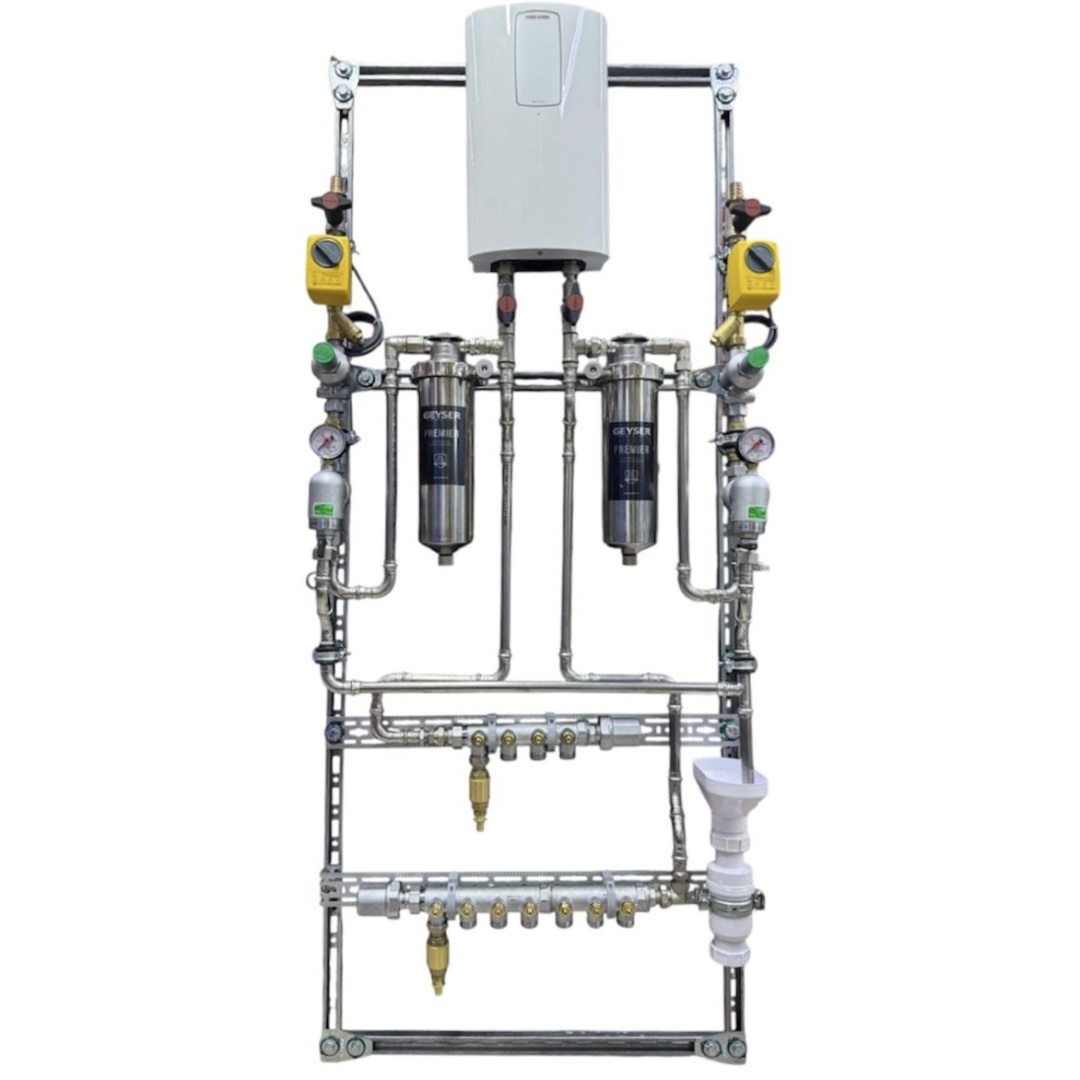 Готовый сантехнический узел WasserTech HeatMix в строительном магазине