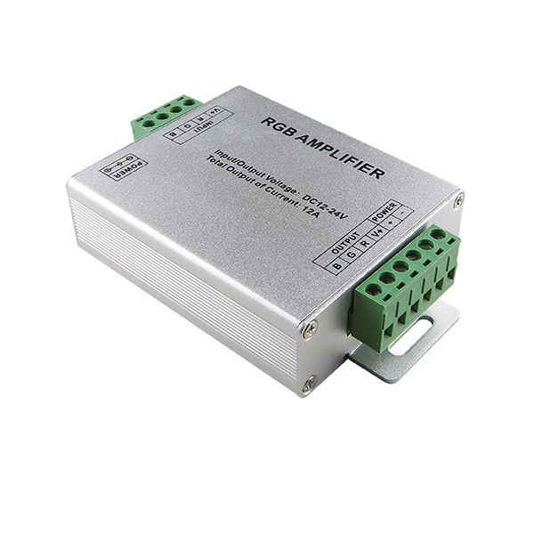 410704 Усилитель сигнала LED RGB 12V/24V max 4A*3CH в строительном магазине