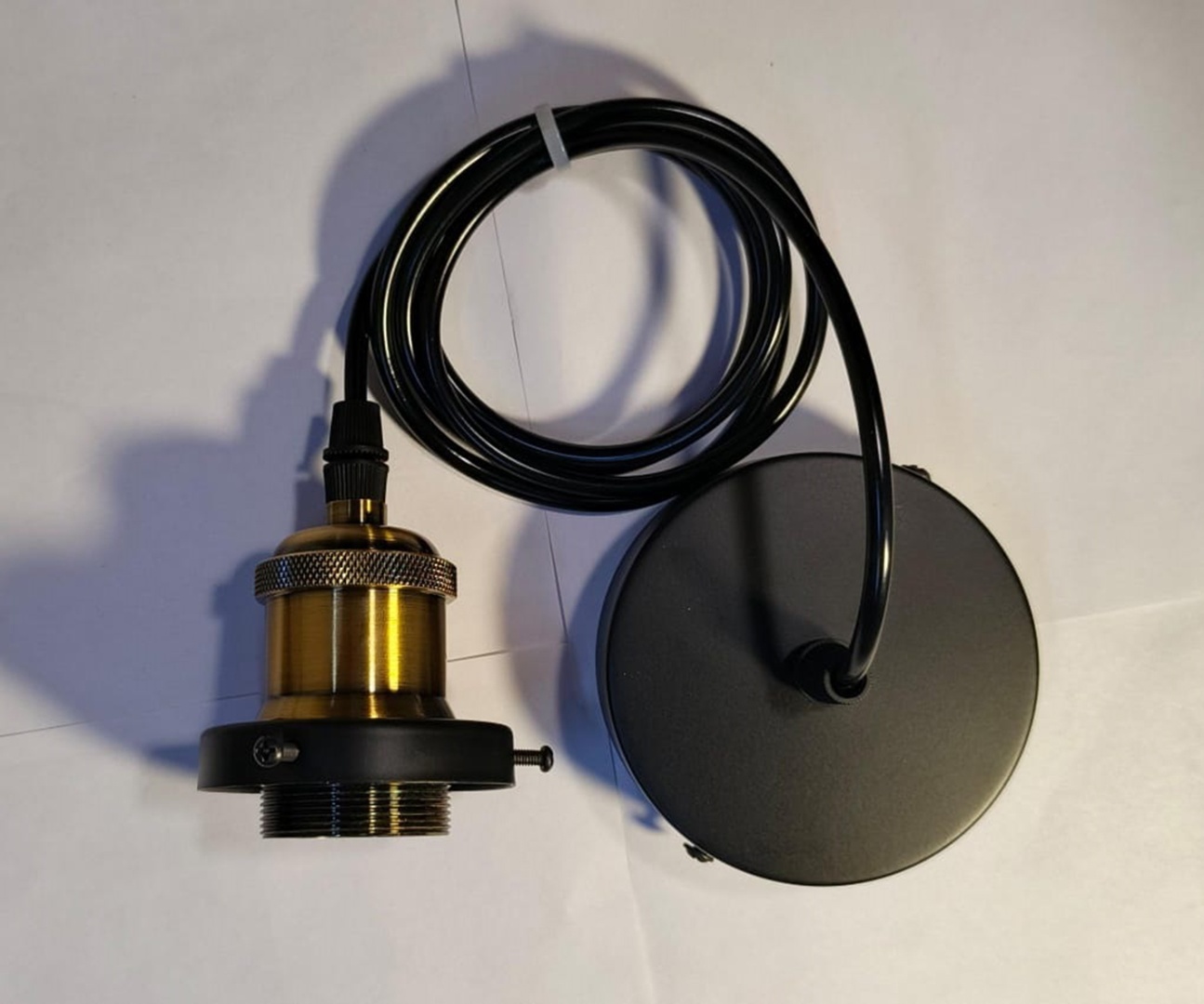 097115 Кабель черный E27 в строительном магазине