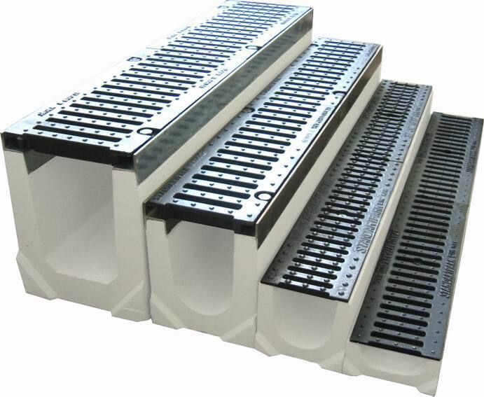 Существует большое количество видов и размеров лотков Водоотводные лотки разных размеров