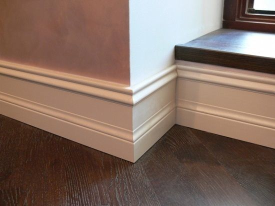Плинтус полиуретановый справится с самыми смелыми решениями в оформлении интерьера плинтус полиуретановый